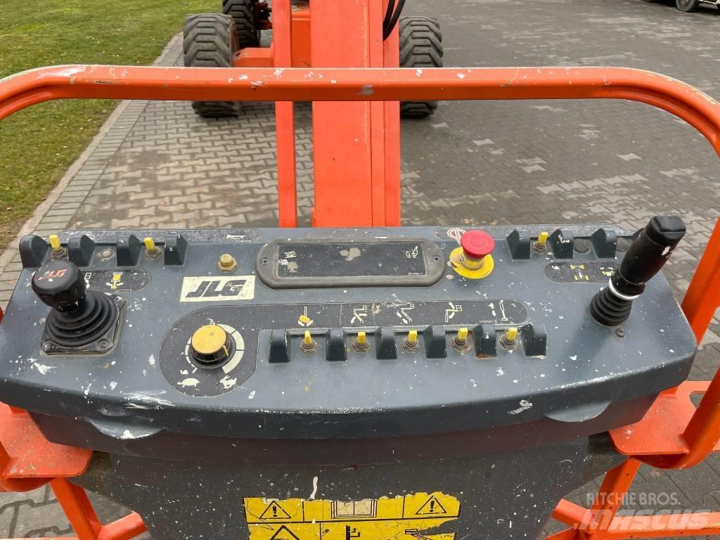 JLG 800 AJ Kuukulkijat