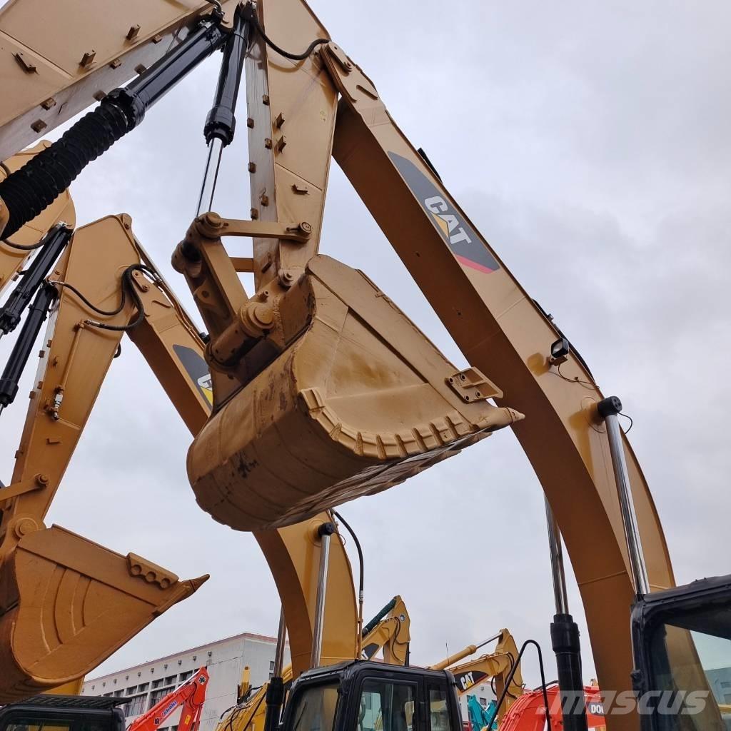 CAT 325 D Telakaivukoneet