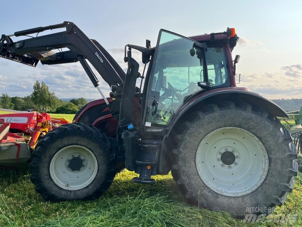 Valtra N155 Versu Traktorit