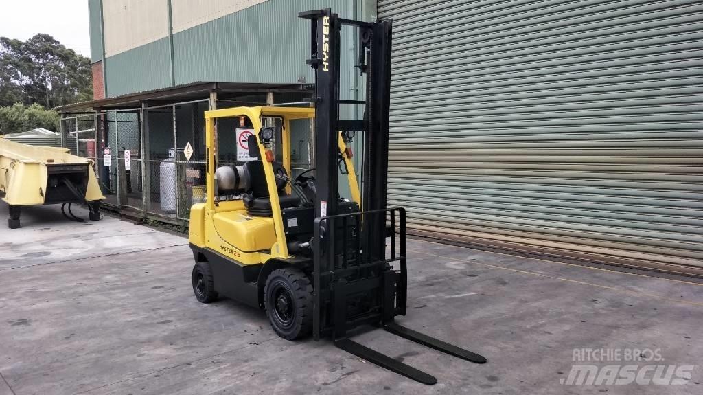 Hyster H2.5XT Nestekaasutrukit