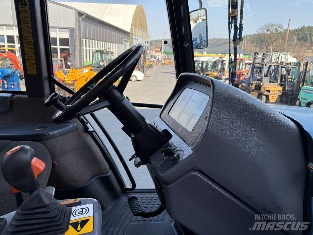 New Holland 8870 Traktorit