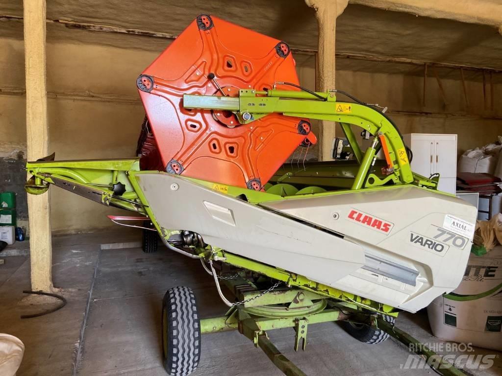 CLAAS Lexion 750 Leikkuupuimurit