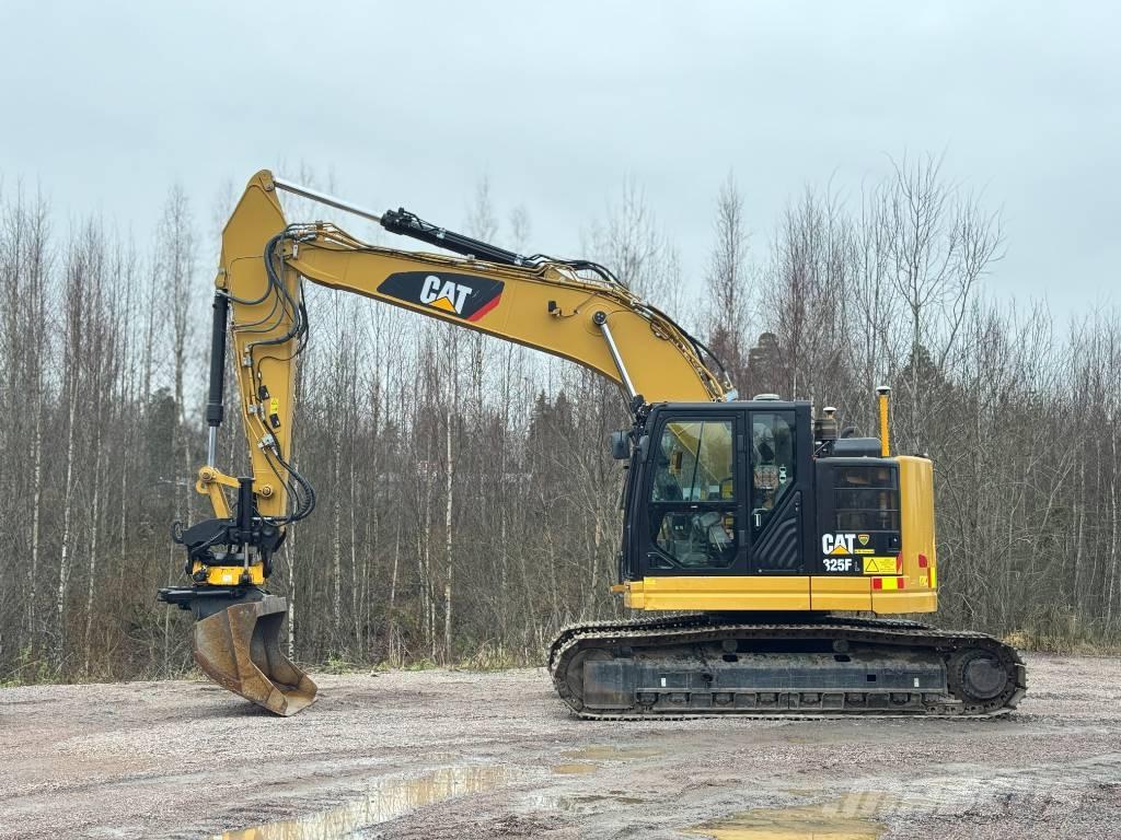 CAT 325 Telakaivukoneet