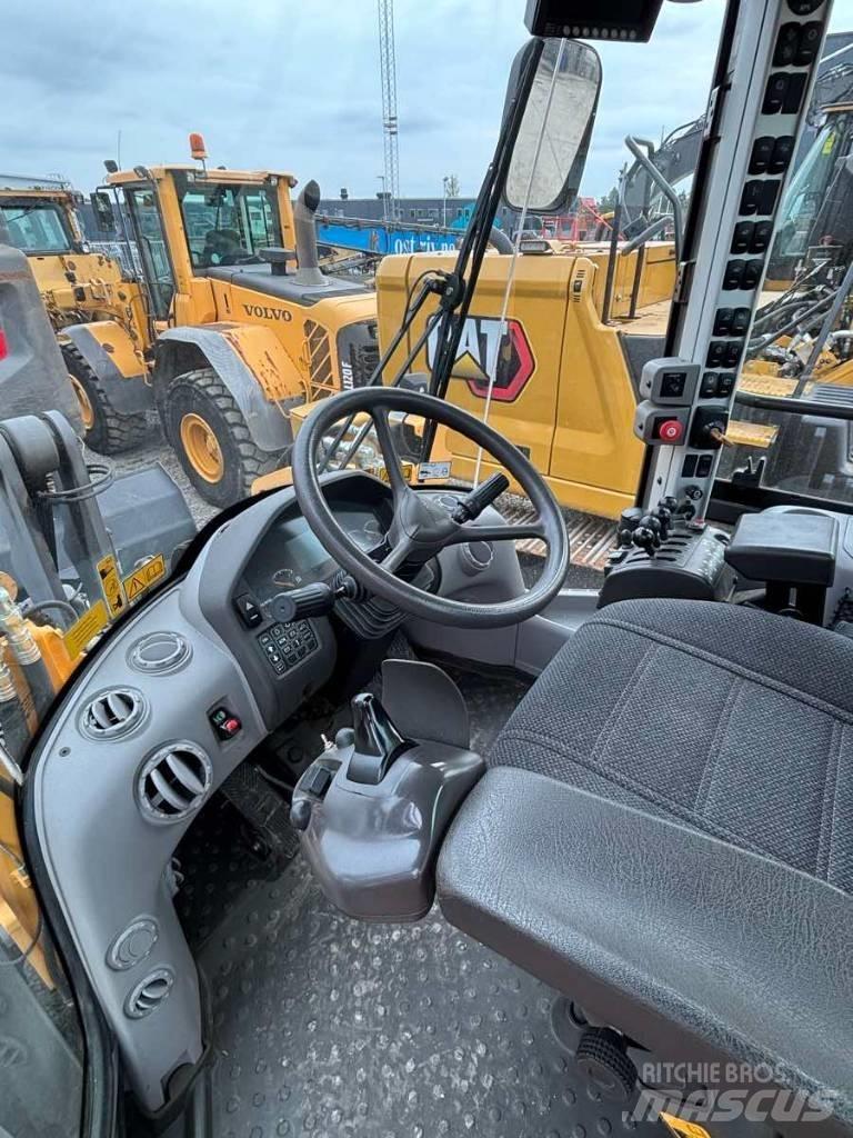 Volvo L90G Pyöräkuormaajat