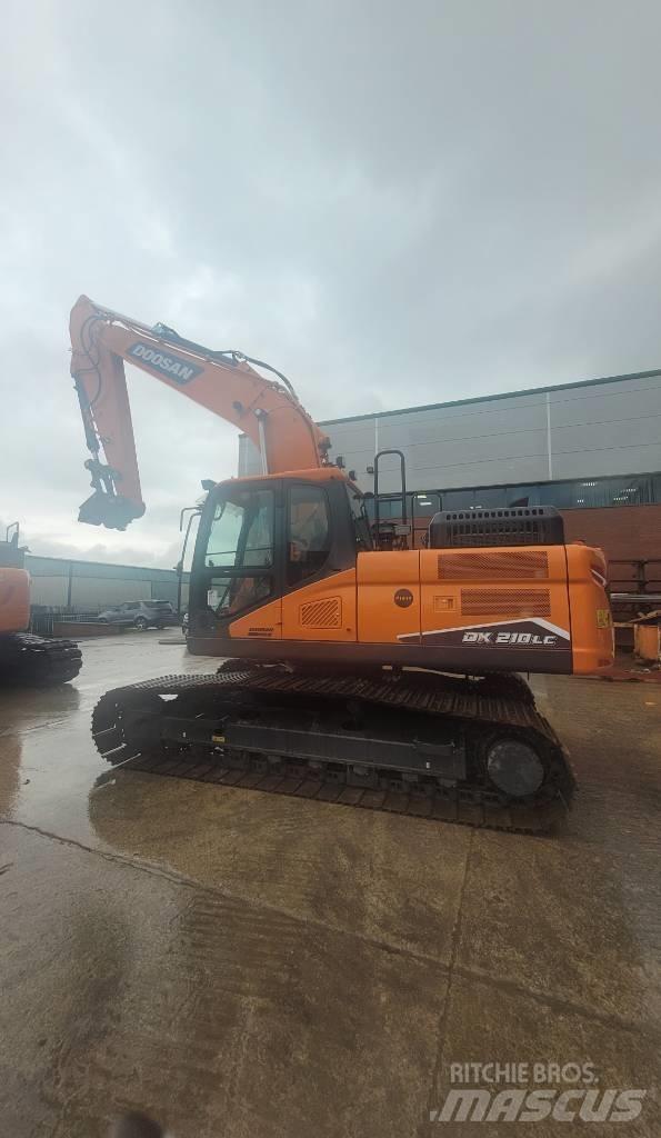 Doosan DX 210 LC-7 Telakaivukoneet