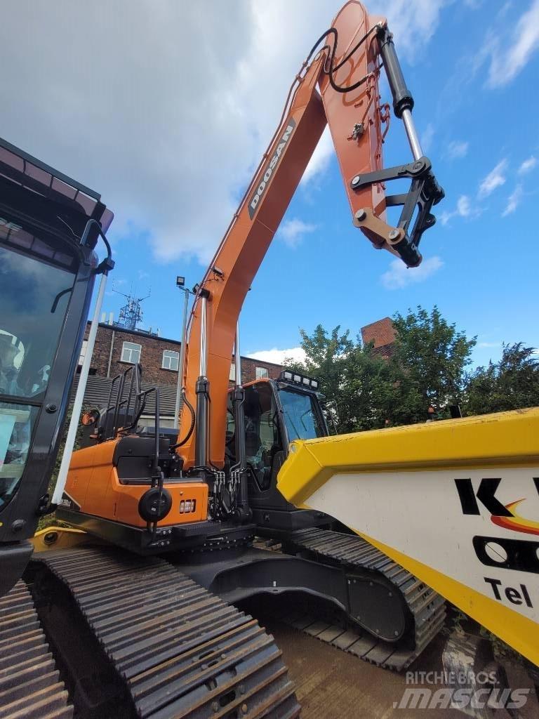 Doosan DX 210 LC-7 Telakaivukoneet