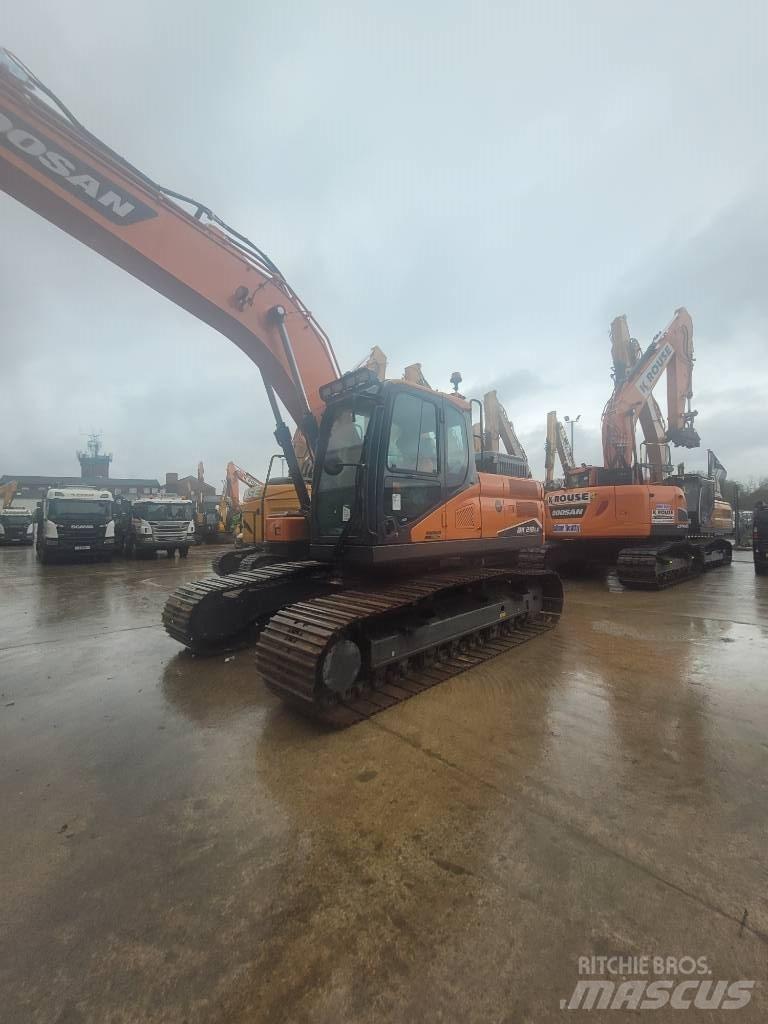 Doosan DX 210 LC-7 Telakaivukoneet