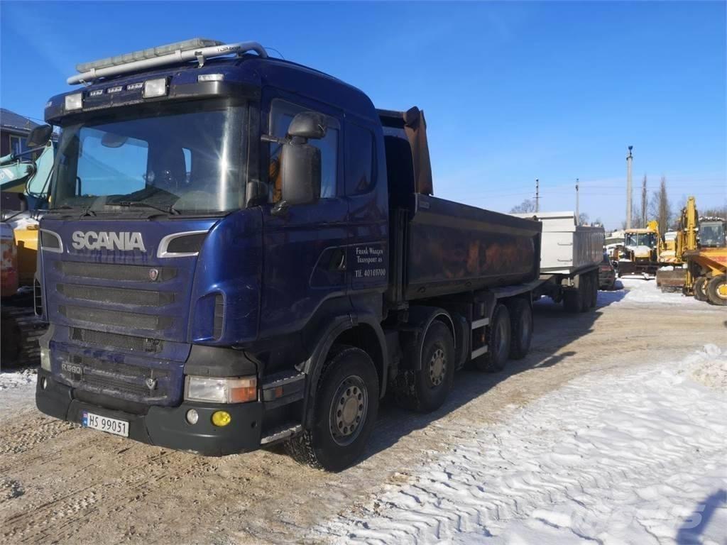 Scania R560 8x4 Nostovarsi-vaihtolavakuorma-autot