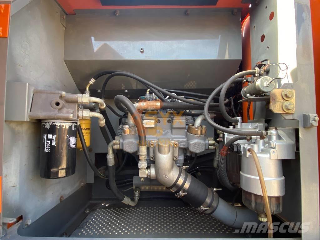 Hitachi ZX 240 Telakaivukoneet