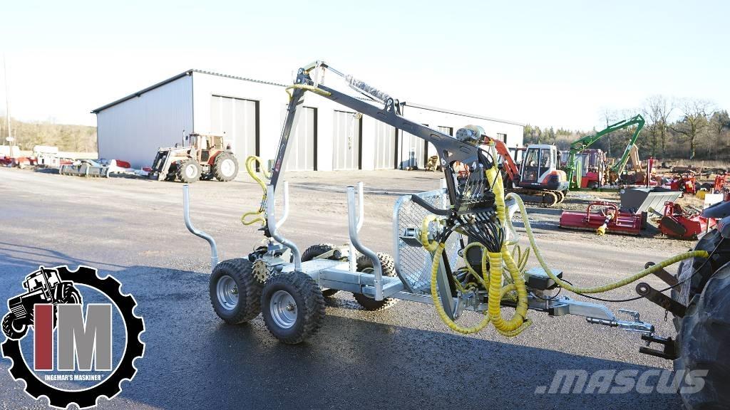  IM Skogsvagn 2000 Metsäperävaunut
