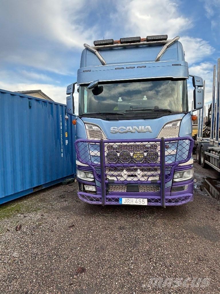 Scania R730B6X4NB Puuautot