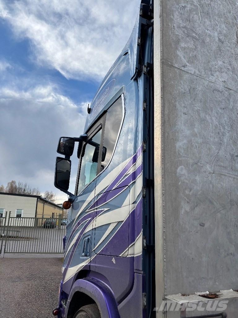 Scania R730B6X4NB Puuautot