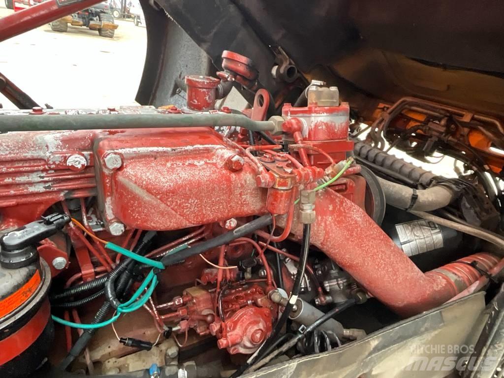 Iveco 135E 18 4X4 Umpikorikuorma-autot