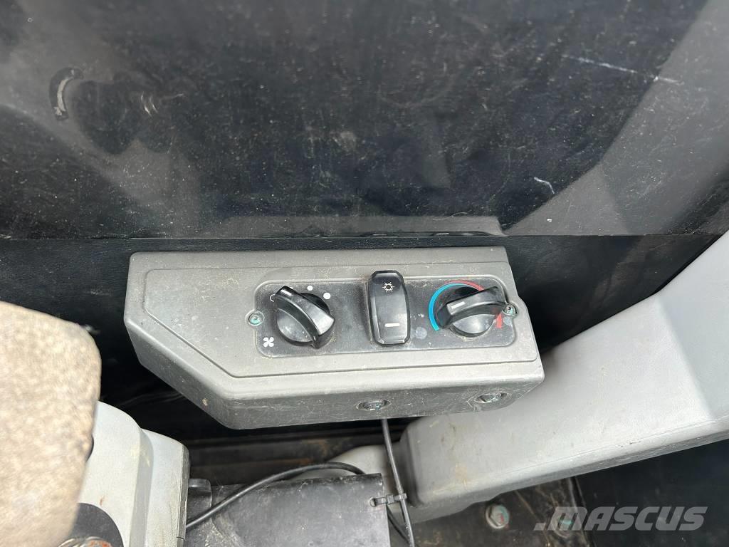 CAT 305.5 Telakaivukoneet
