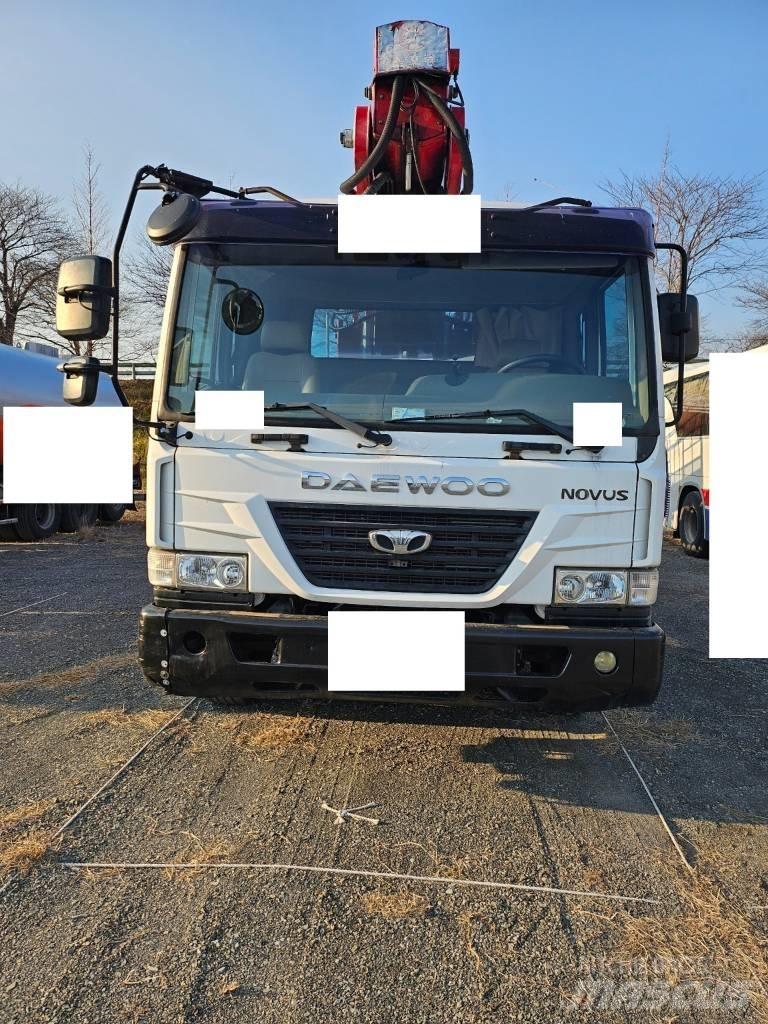 Horyong SKY450 Nostolava-autot