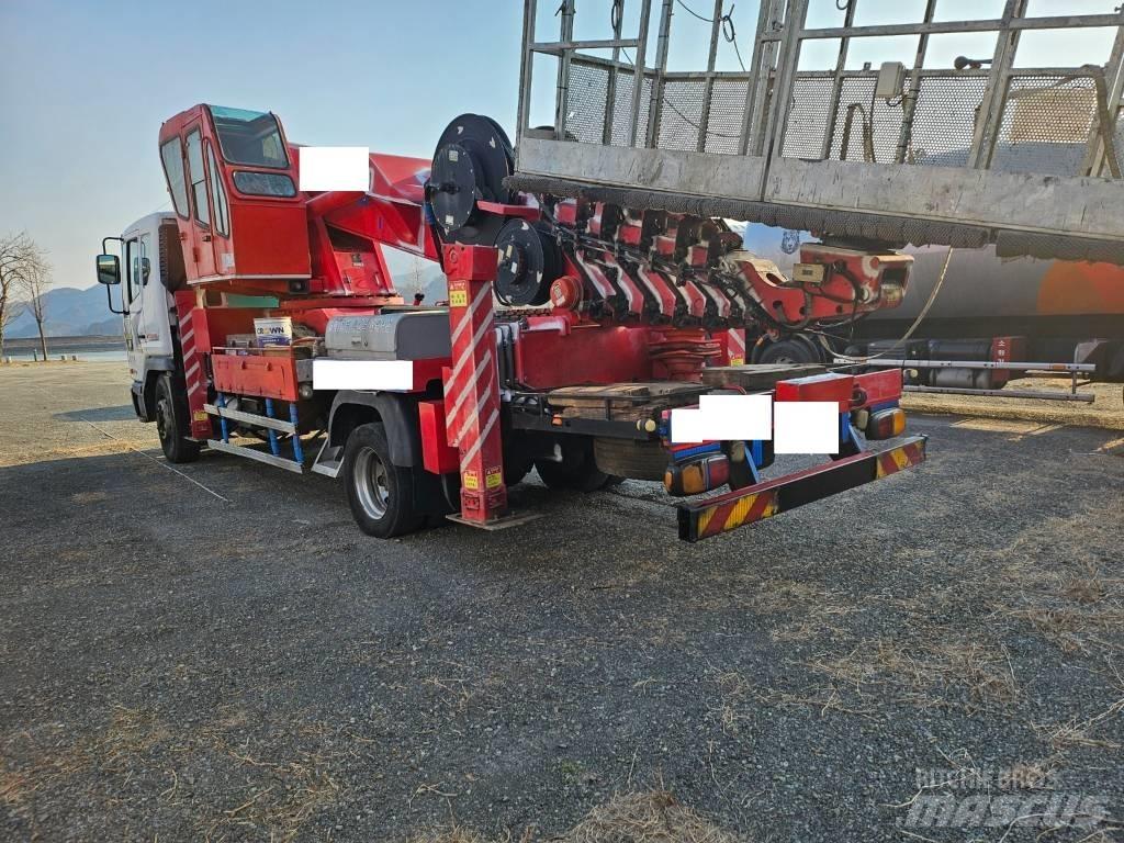 Horyong SKY450 Nostolava-autot