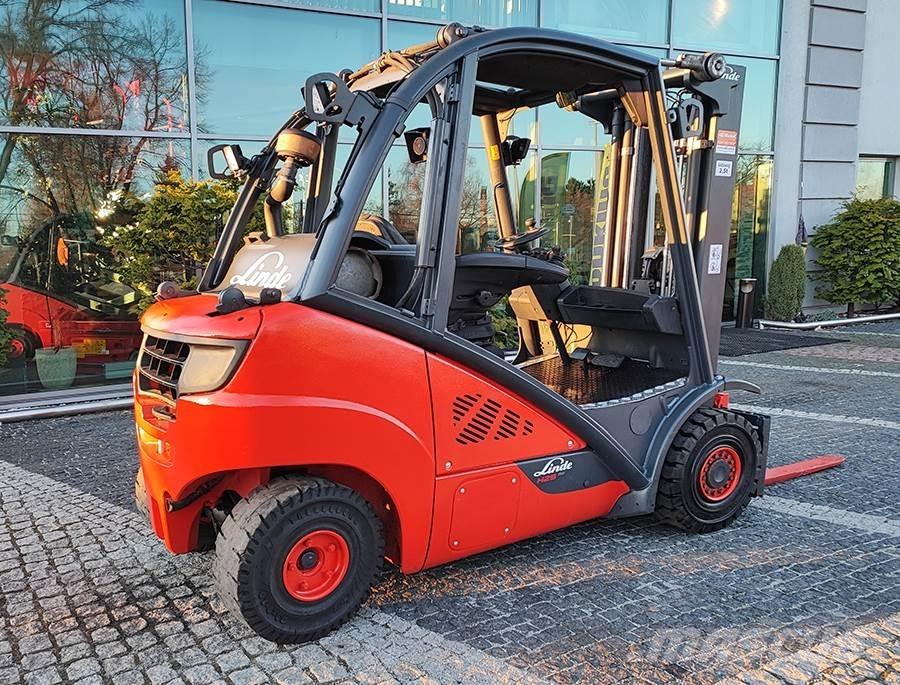 Linde H25T-02 Nestekaasutrukit