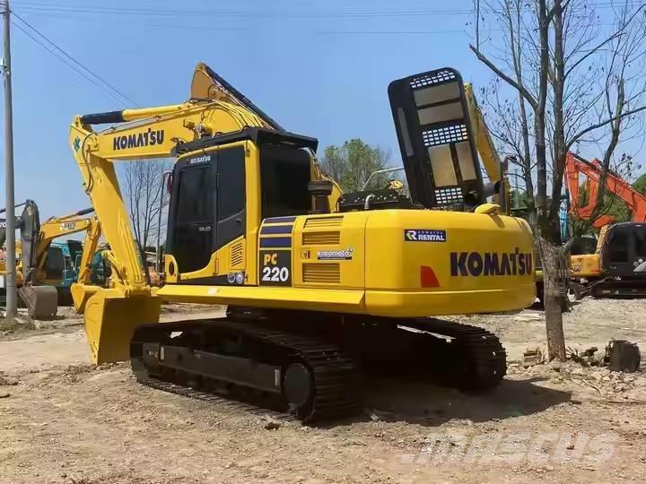 Komatsu PC220-8 Telakaivukoneet