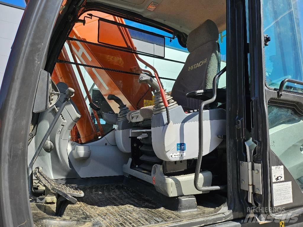 Hitachi ZX 210 LC-5 Telakaivukoneet