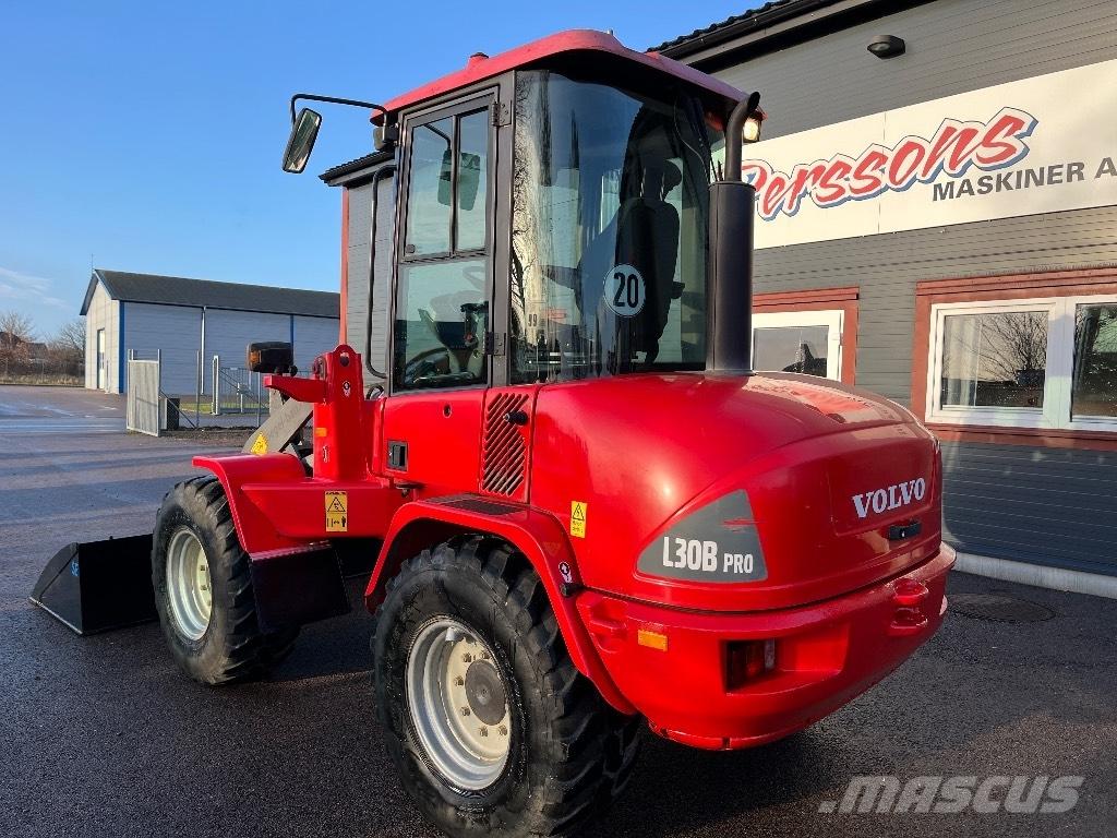 Volvo L30 Pro-10 Pyöräkuormaajat