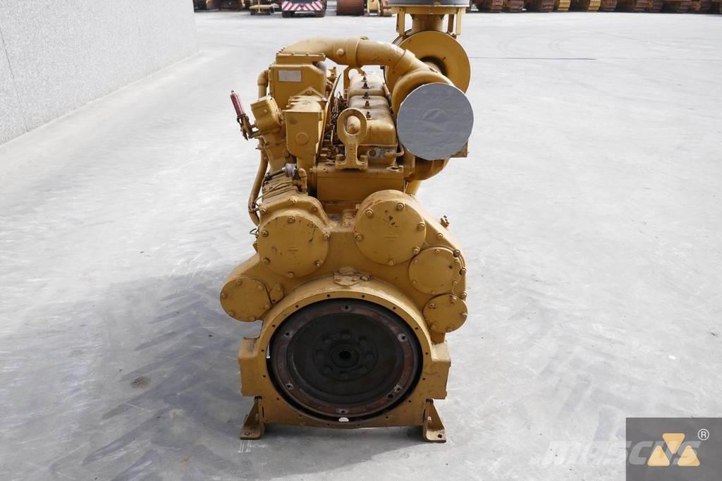 CAT D353E Moottorit