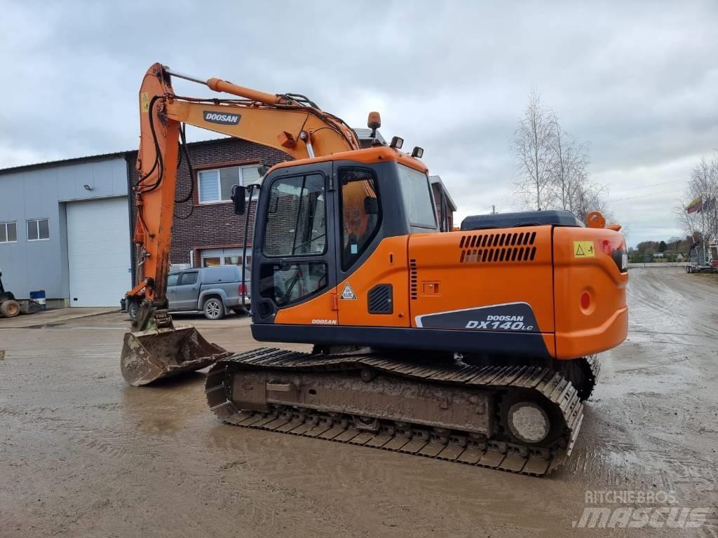 Doosan DX 140 LC Telakaivukoneet