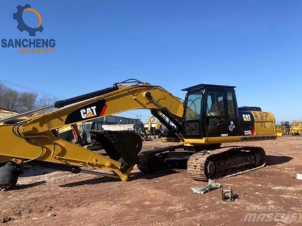 CAT 325 D Telakaivukoneet