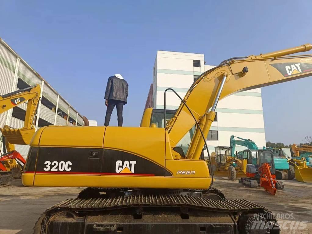 CAT 320 C Telakaivukoneet