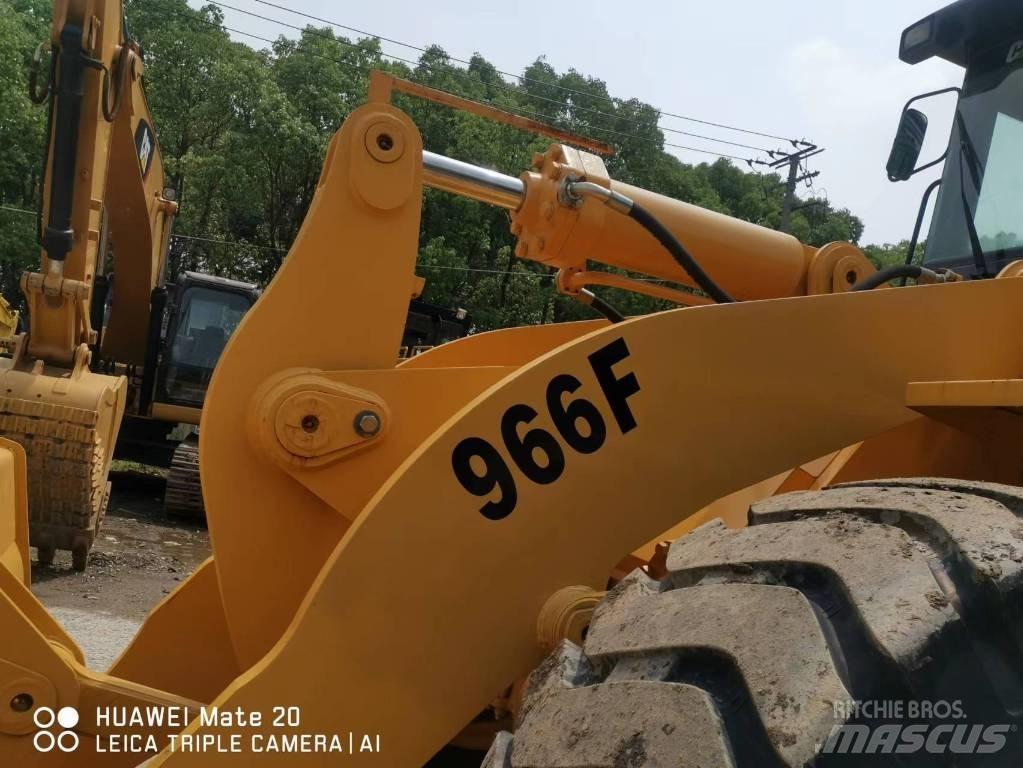 CAT 966 F Pyöräkuormaajat
