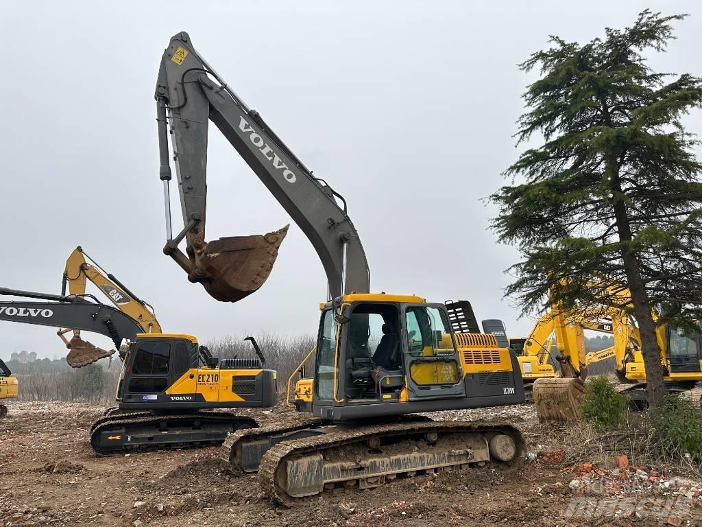 Volvo EC210D Telakaivukoneet