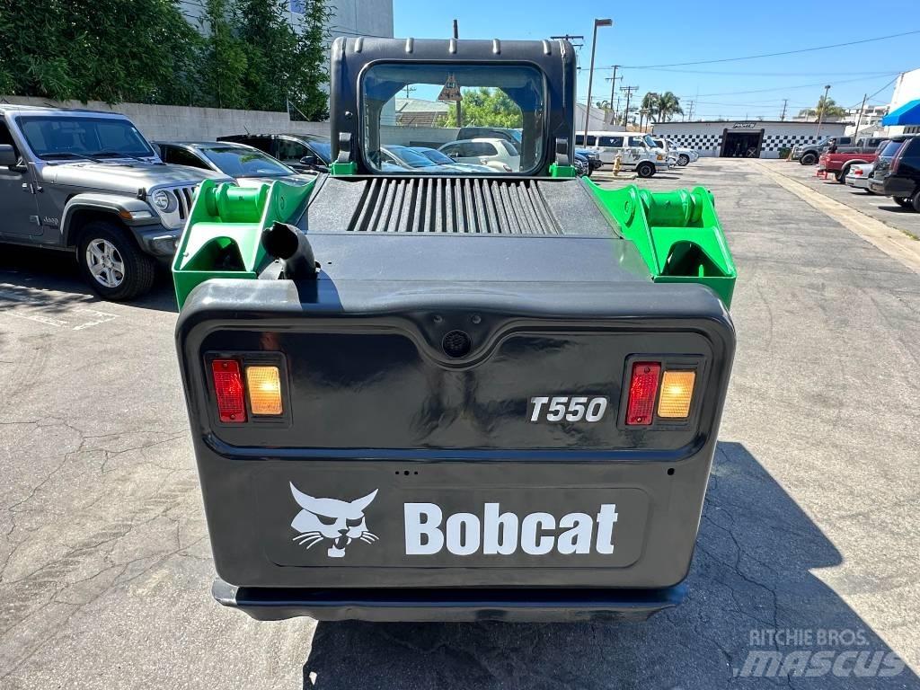 Bobcat T 550 Liukuohjatut kuormaajat