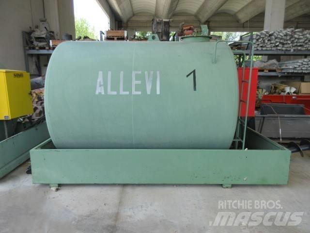 ALLEVI CD60 Polttoaine- ja lisäainesäiliöt