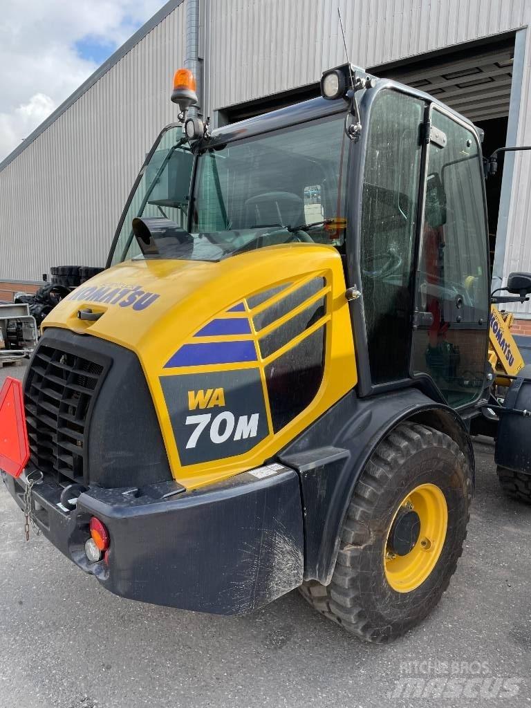 Komatsu WA 70 Pyöräkuormaajat