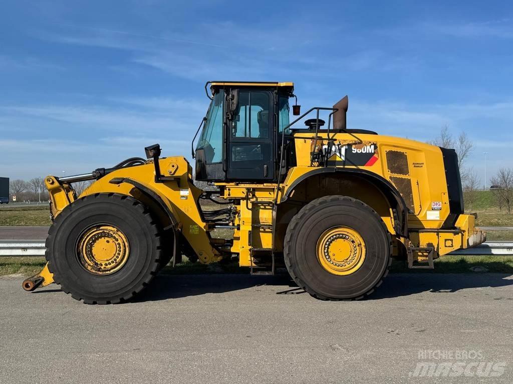 CAT 980M Pyöräkuormaajat
