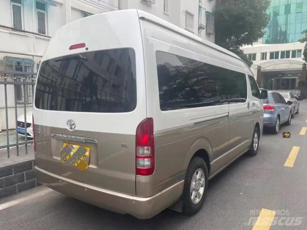 Toyota Coaster Linjaliikennebussit