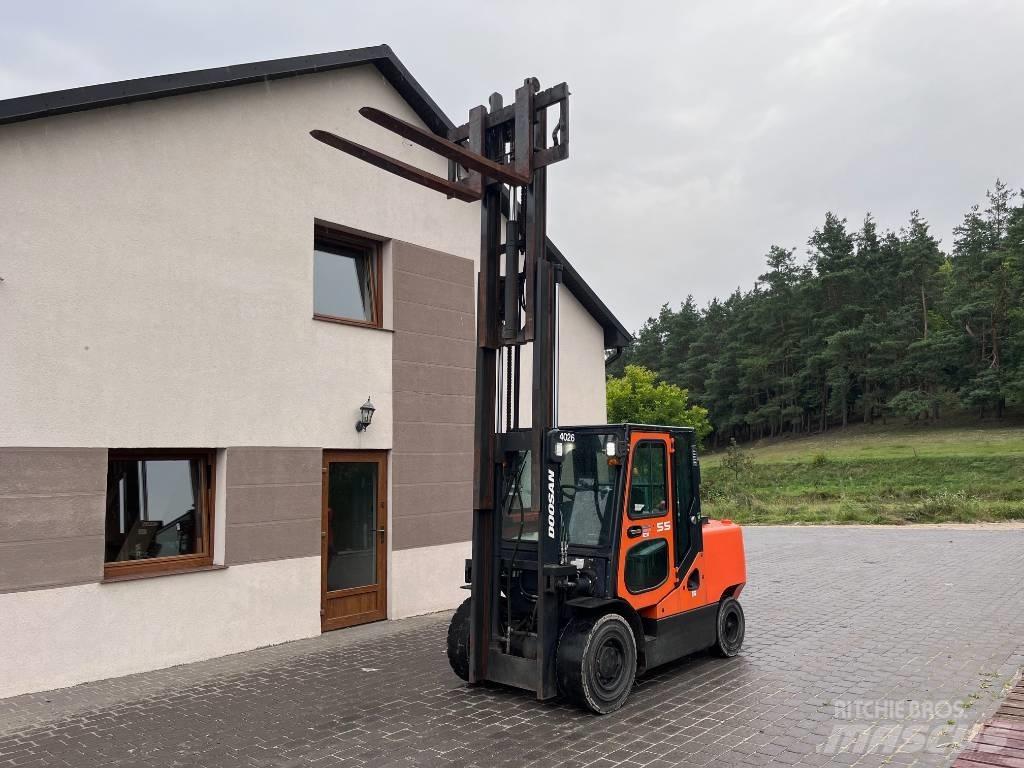 Doosan D 55 C-7 Dieseltrukit