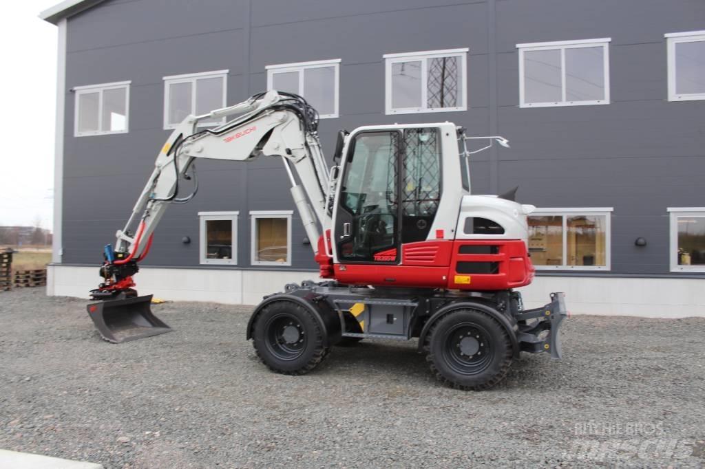 Takeuchi TB395W Pyöräkaivukoneet