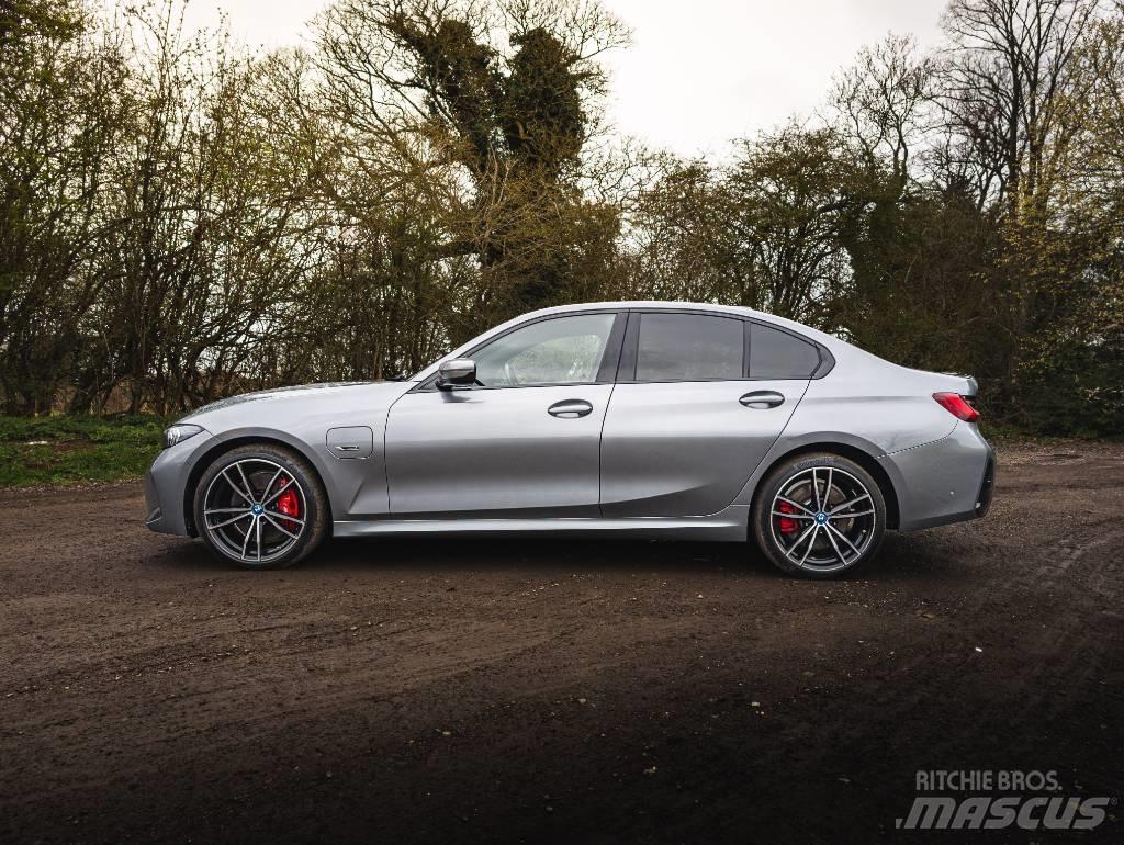 BMW 330e Henkilöautot