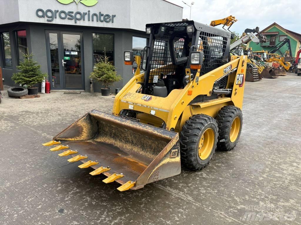 CAT 216 B 3 Liukuohjatut kuormaajat