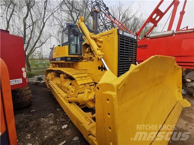 Komatsu D155A Telaketjupuskutraktorit