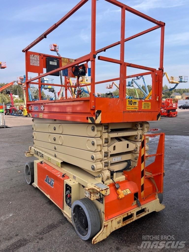 JLG 10 RS Saksilavat
