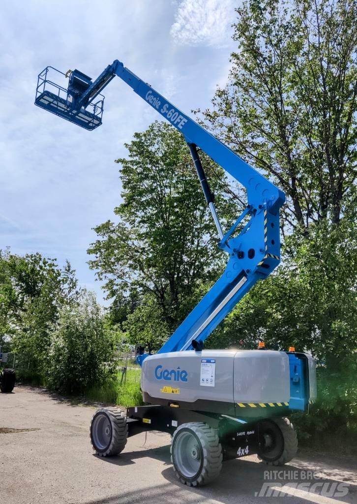 Genie S-60 FE Kuukulkijat