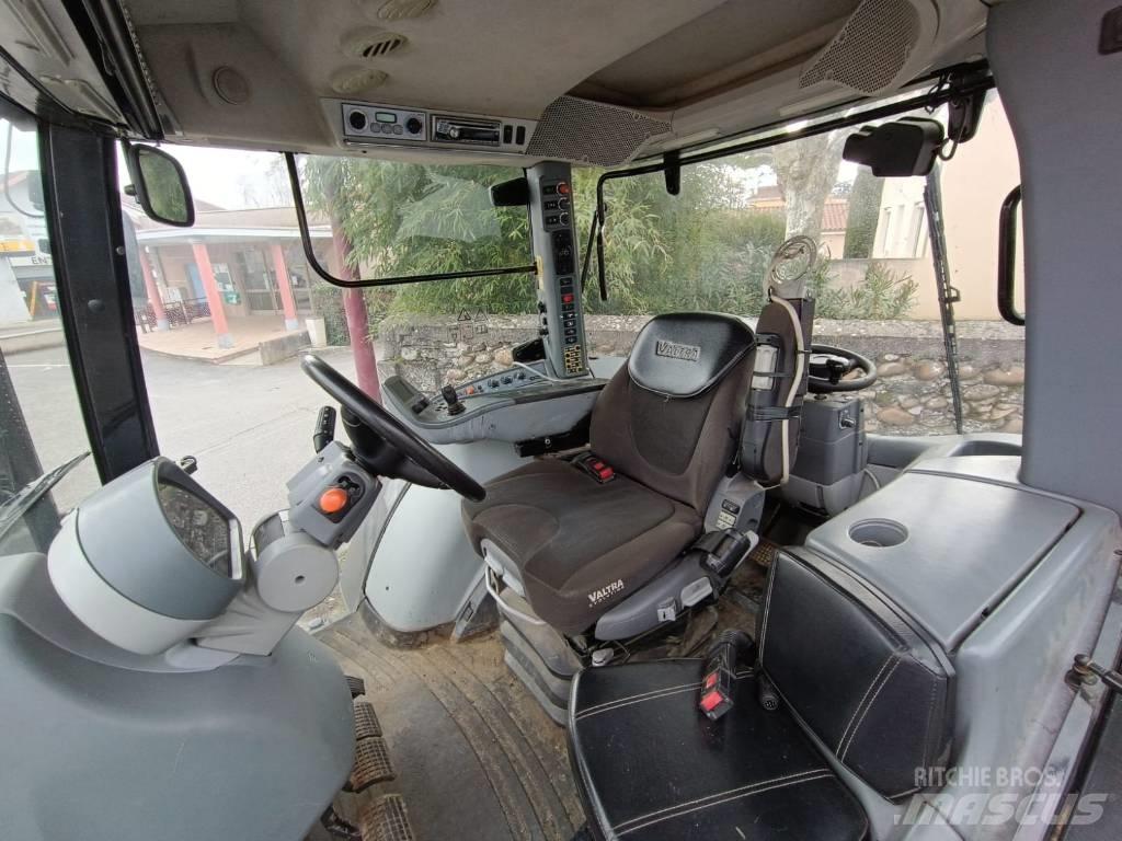 Valtra S 374 Traktorit