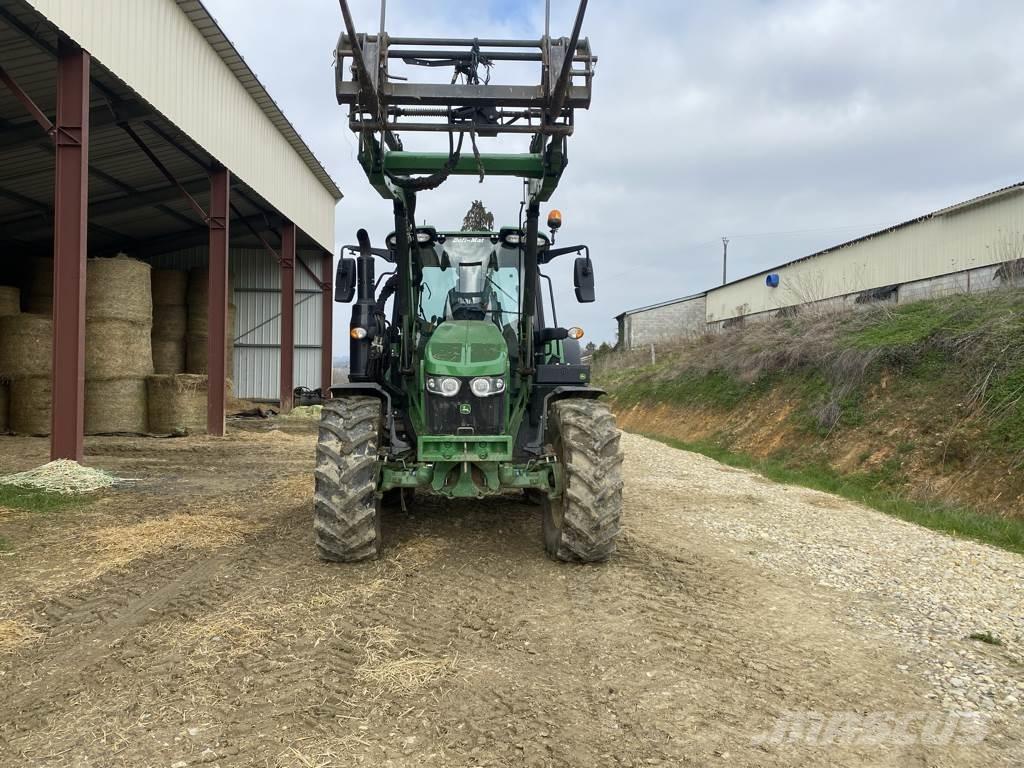 John Deere 6100 M Traktorit