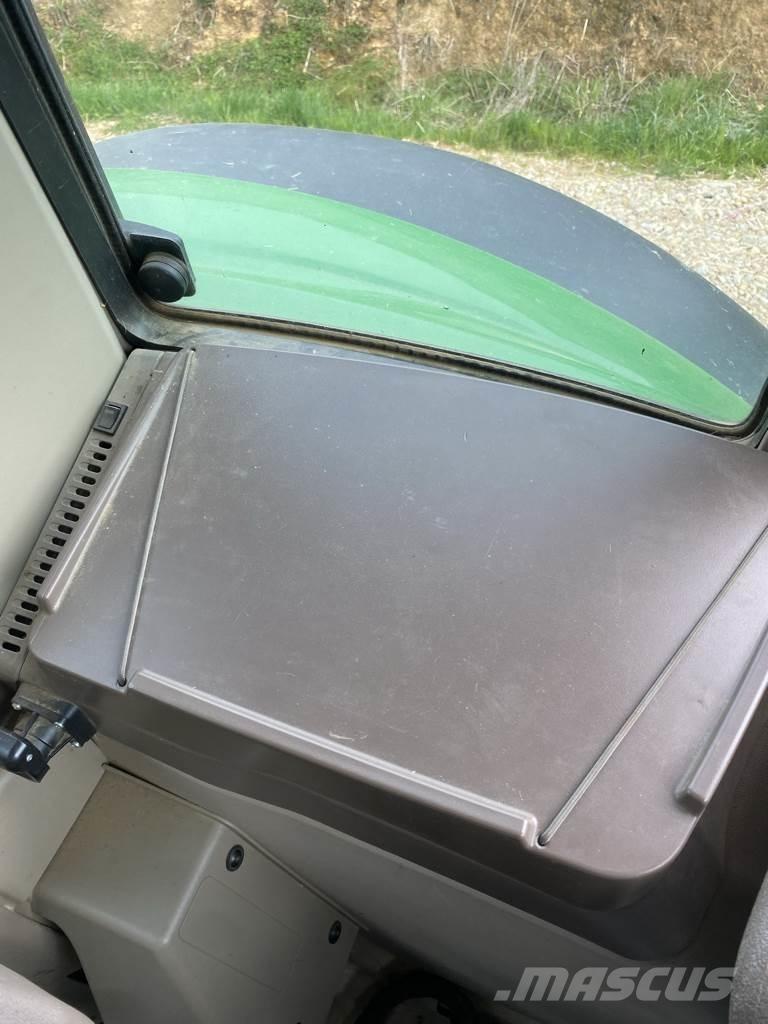 John Deere 6100 M Traktorit
