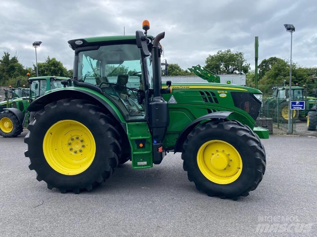 John Deere 6135R Traktorit