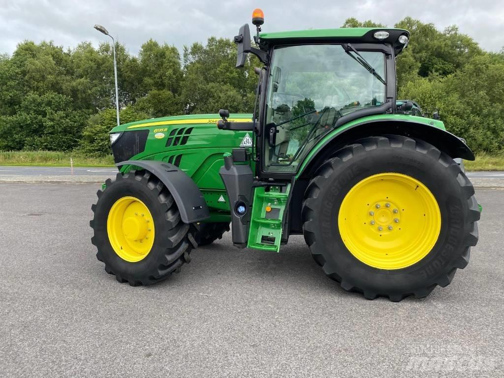 John Deere 6135R Traktorit