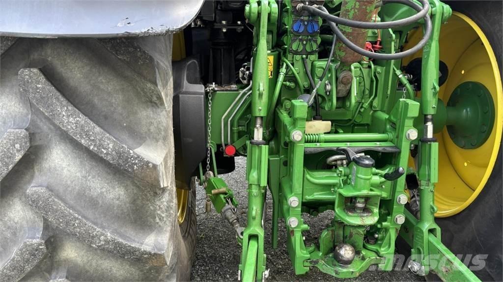 John Deere 6R195 Traktorit