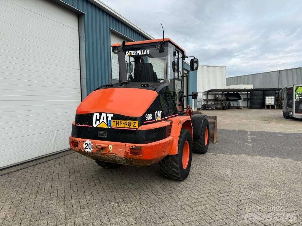 CAT 908 Pyöräkuormaajat