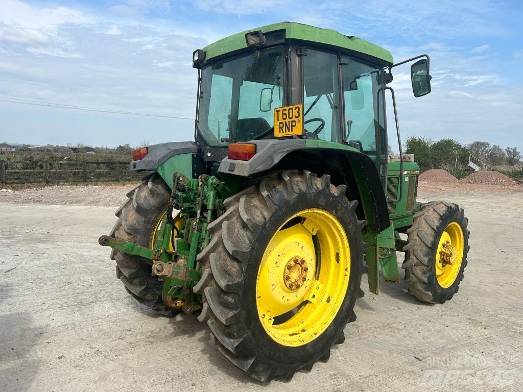 John Deere 6400 Taajamatraktorit
